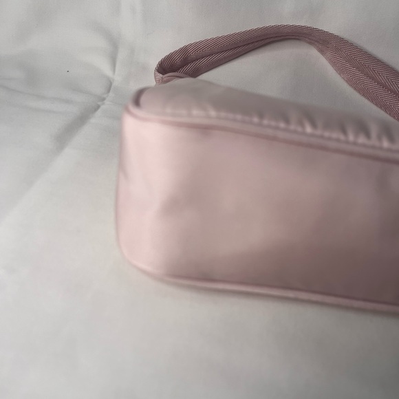 The Re-Nylon Re-Edition 2000 mini bag( has a little stain on the corner  )pic #3 - Picture 9 of 9